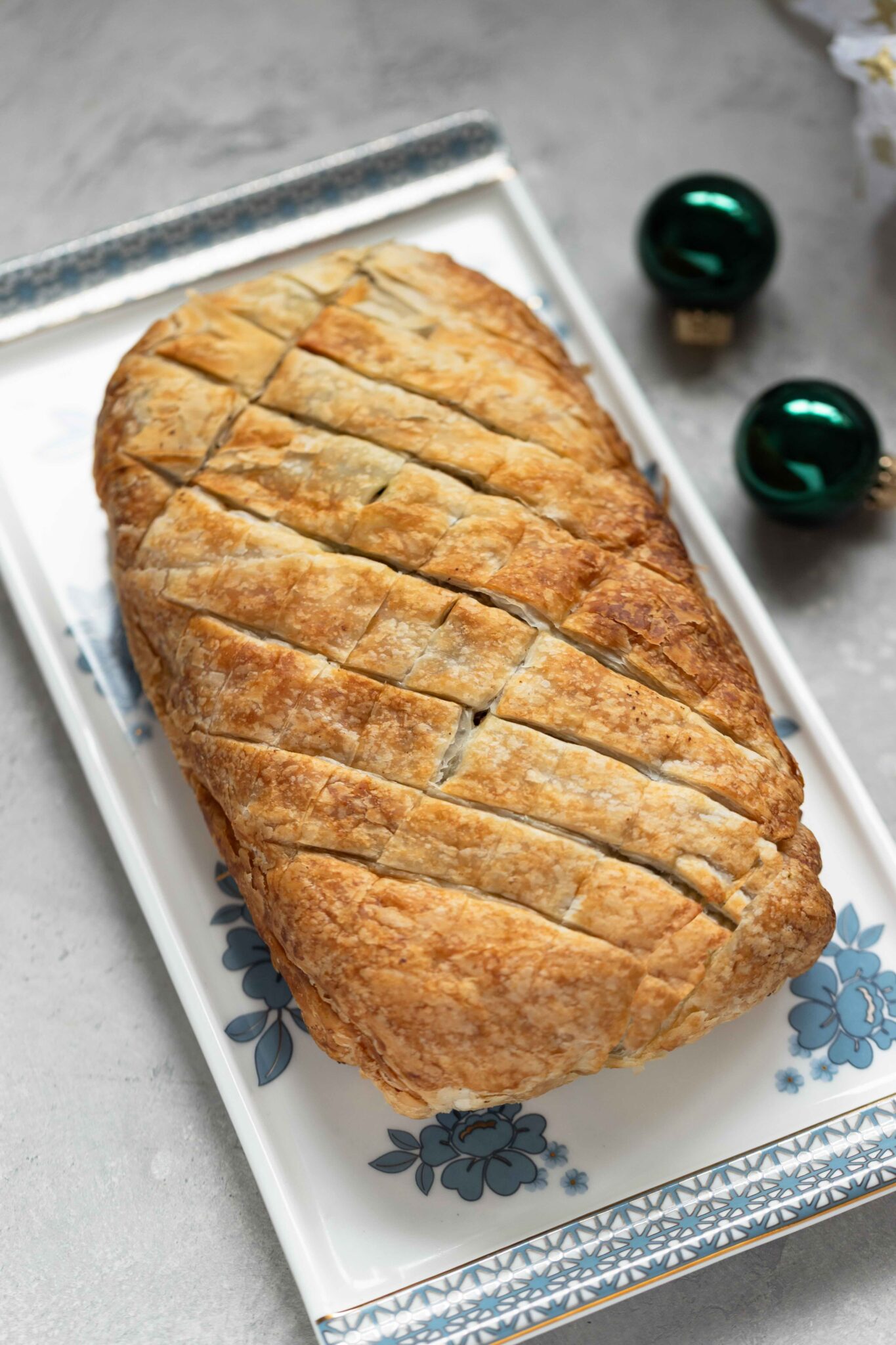 Sploaf Vegan Mushroom Wellington Loaf 450g (V) - Spicebox Organics